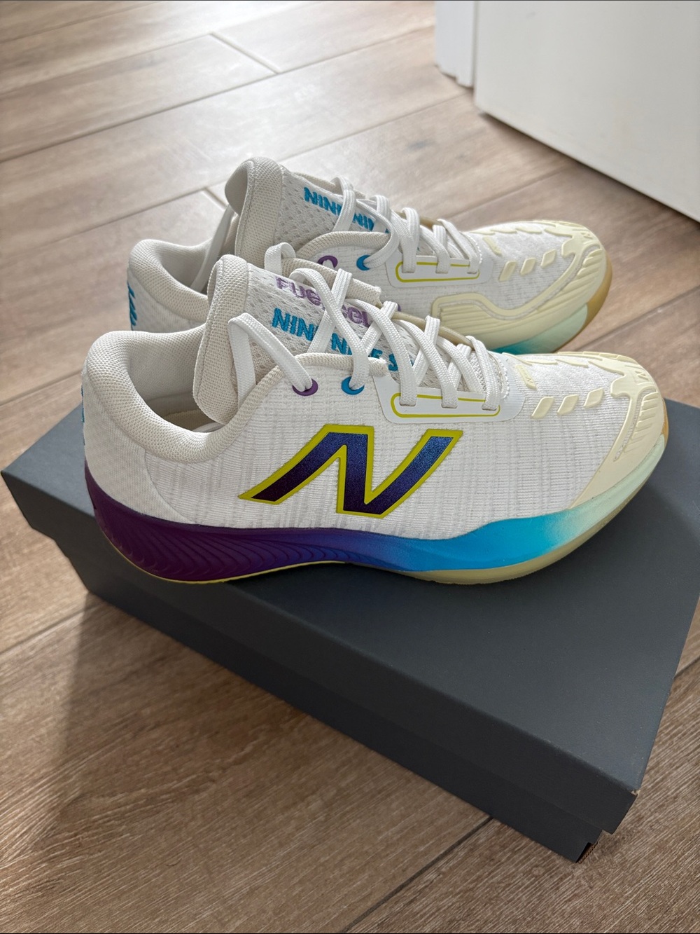 Unworn! New Balance Women's FuelCell 996 V5 Hard Court Size 6